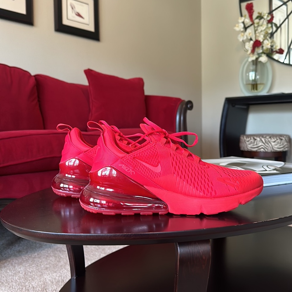 Brand New Red Nike 270 Sneakers!!! 🤩